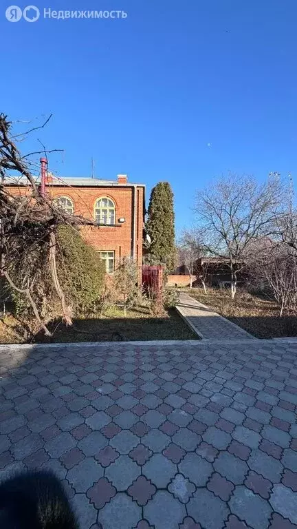 Дом в Карабулак, улица Гулиева (180 м) - Фото 0