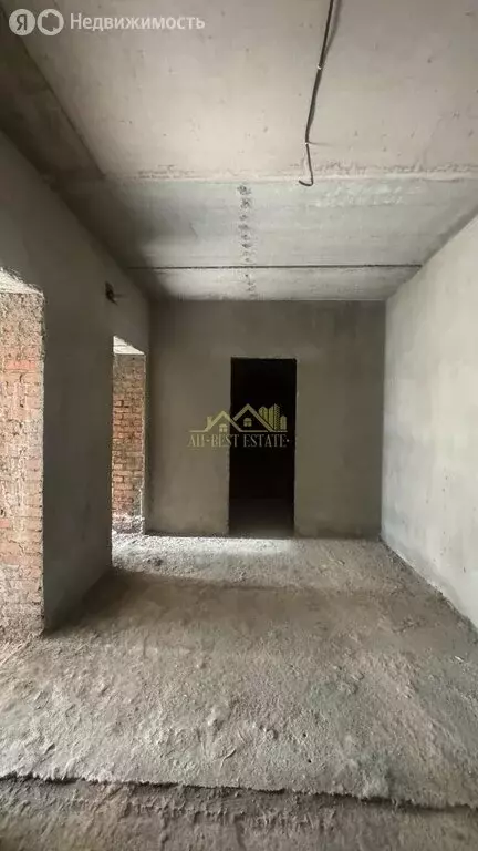 1-комнатная квартира: Владикавказ, улица Билара Кабалоева, 18 (47 м) - Фото 1