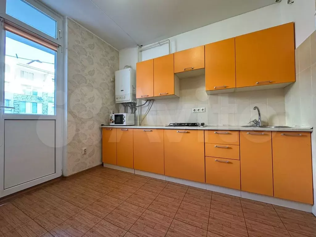 1-к. квартира, 40 м, 4/10 эт. - Фото 1