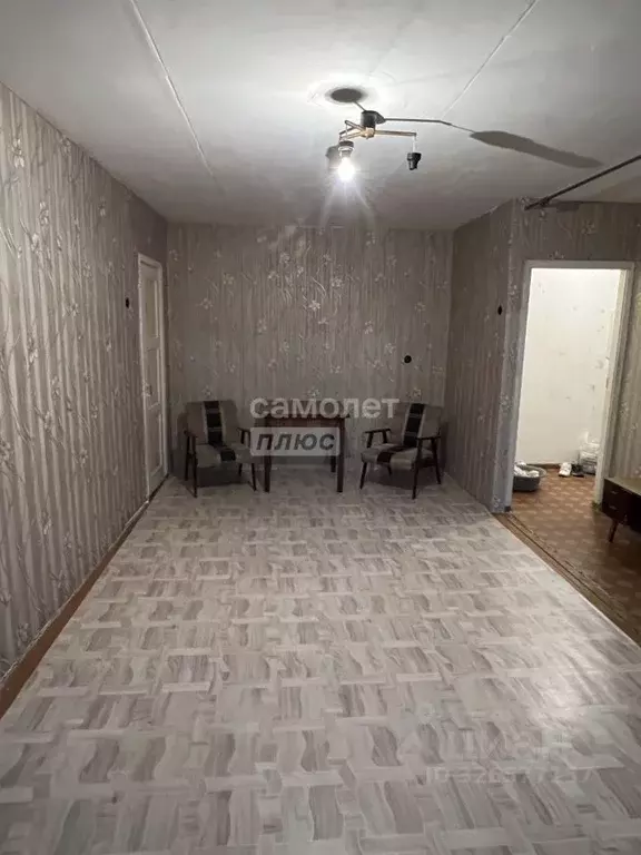 2-к кв. Челябинская область, Челябинск Российская ул., 17в (42.5 м) - Фото 0