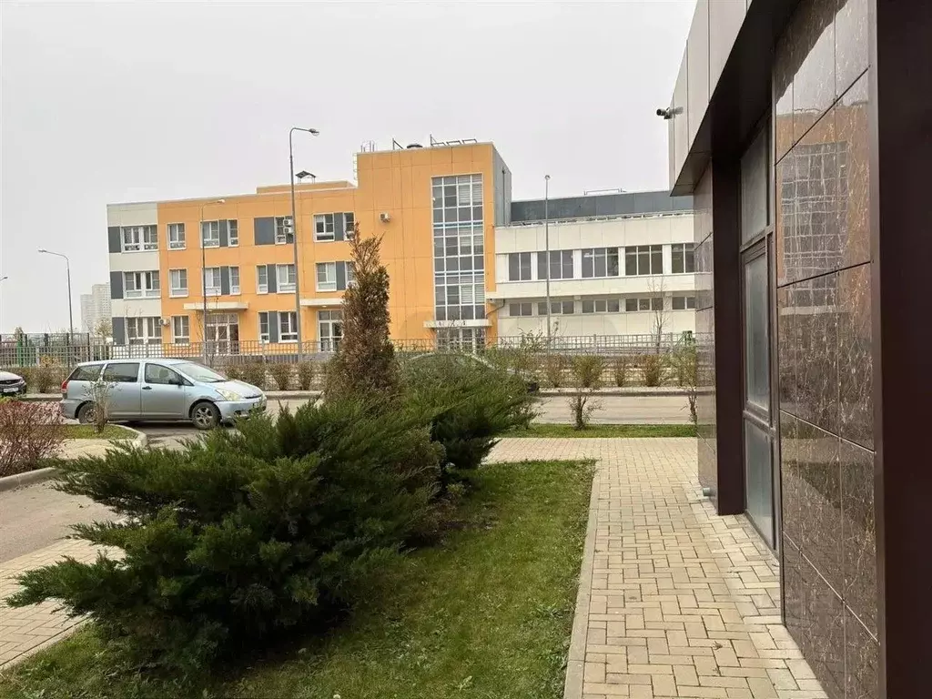Торговая площадь в Краснодарский край, Краснодар ул. Красных Партизан ... - Фото 2