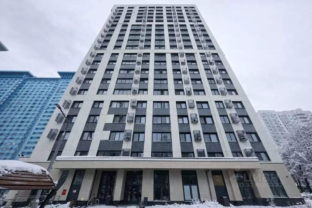 Гараж в Москва Авиационная ул., 61/2 (14 м) - Фото 1