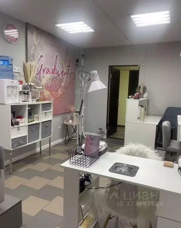 Помещение свободного назначения в Иркутская область, Иркутск ул. ... - Фото 2