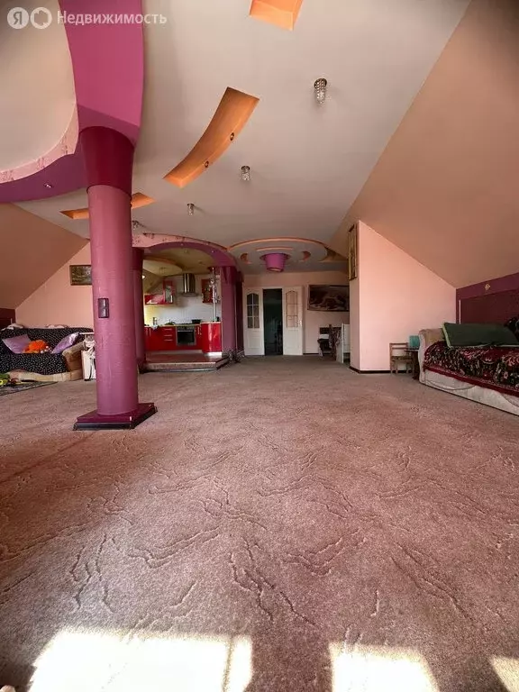 4-комнатная квартира: Горячий Ключ, улица Герцена, 56 (206.8 м) - Фото 1