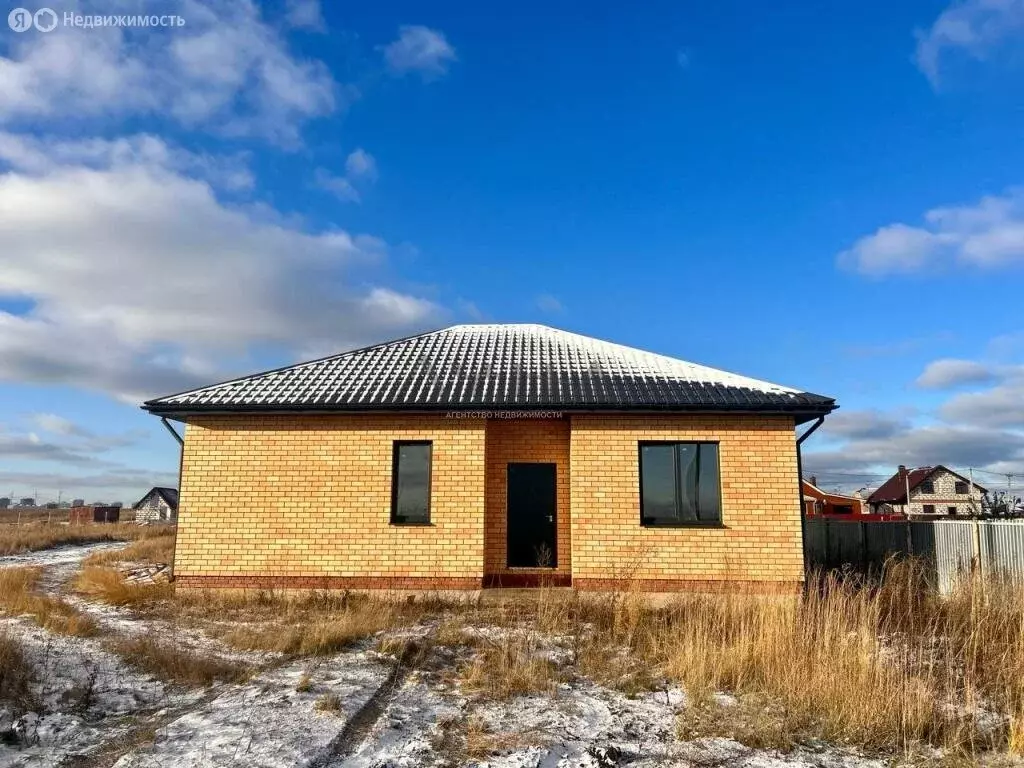 Дом в село Бетьки, Солнечная улица (100 м) - Фото 0