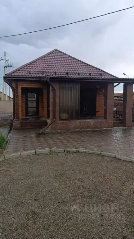 Дом в Хакасия, Черногорск Рабочая ул., 115 (100 м) - Фото 0
