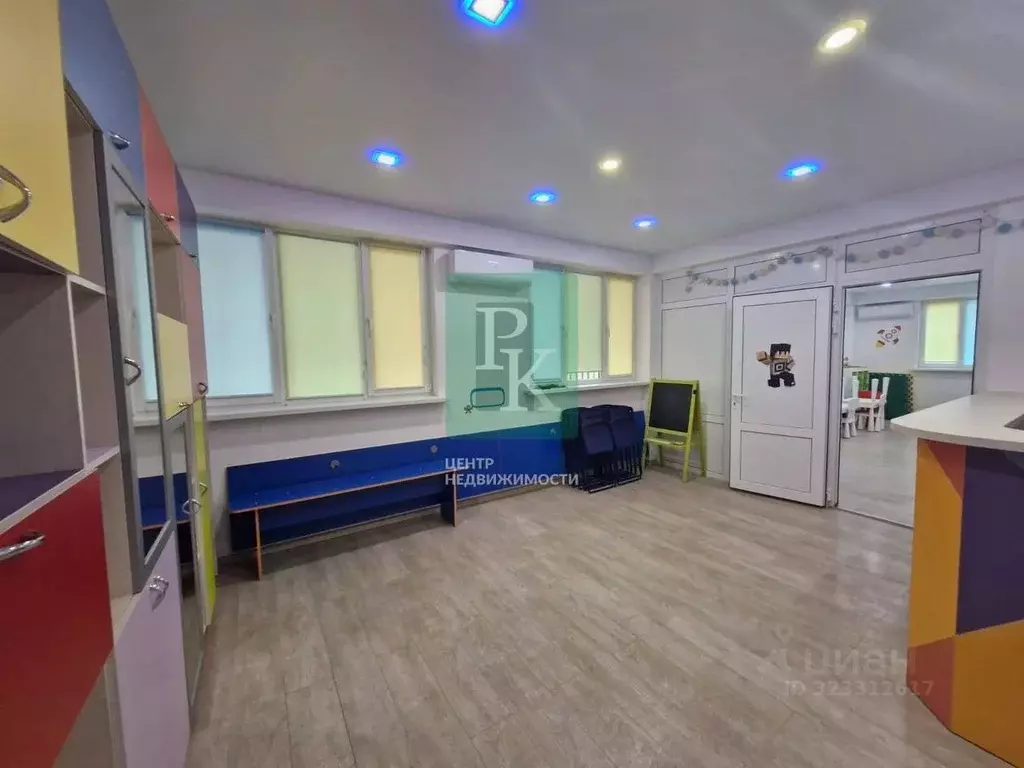 Помещение свободного назначения в Севастополь просп. Античный, 10 (53 ... - Фото 2