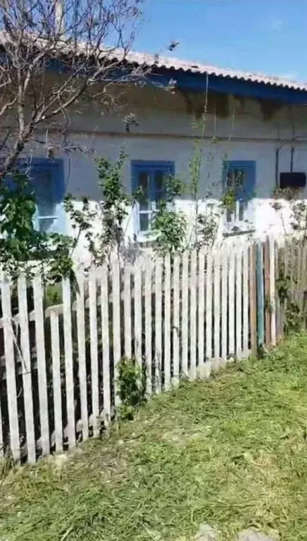 Дом в Крым, Кировский район, с. Золотое Поле ул. Ленина (59 м) - Фото 1