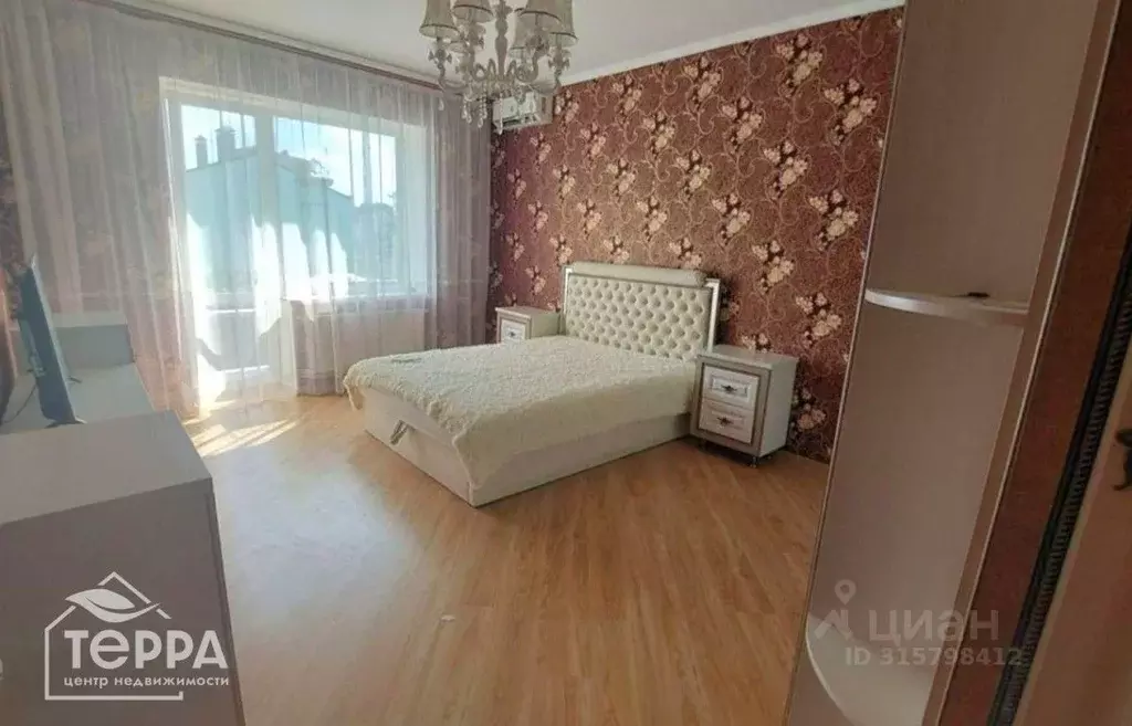 Дом в Крым, Евпатория ул. Вити Коробкова (154 м) - Фото 0