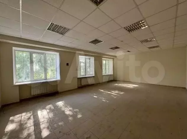 Продажа помещения свободного назначения 1379 м2 - Фото 0