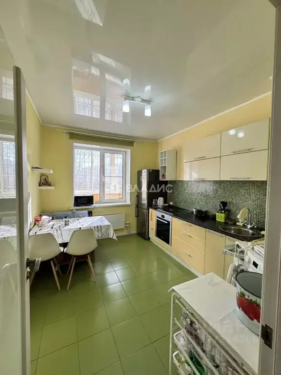 2-к кв. Бурятия, Улан-Удэ 111-й мкр, 13 (55.8 м) - Фото 1