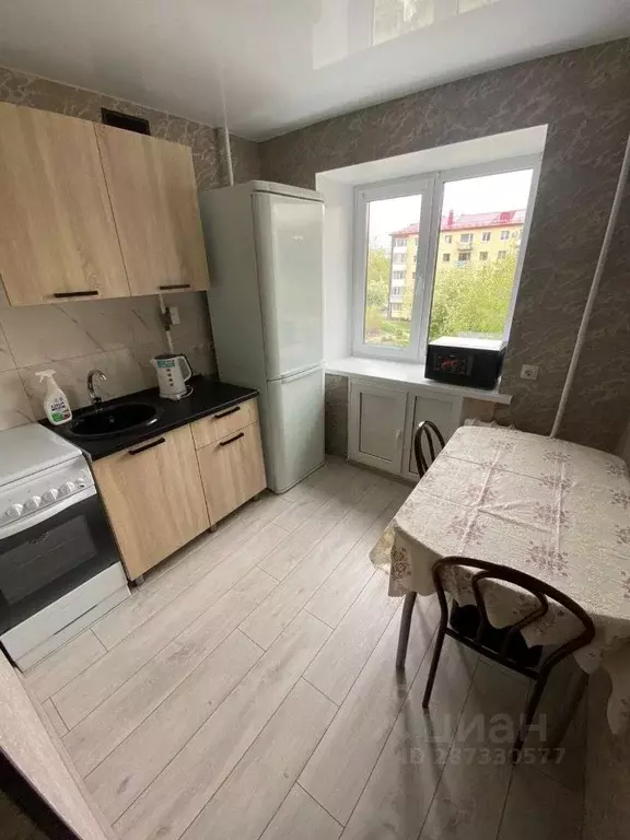 2-к кв. Омская область, Омск Нефтезаводская ул., 21 (50.0 м) - Фото 1