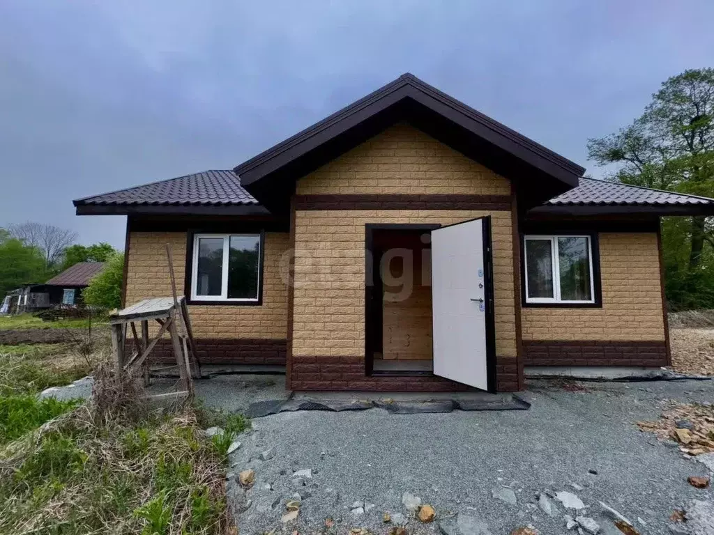 Дом в Приморский край, Артемовский городской округ, с. Ясное ул. ... - Фото 0