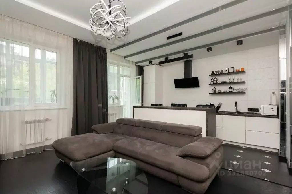 2-к кв. Иркутская область, Иркутск наб. Верхняя, 145А (57.6 м) - Фото 1