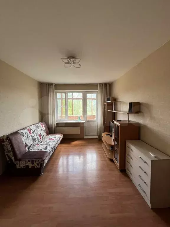 1-к. квартира, 35 м, 4/10 эт. - Фото 1