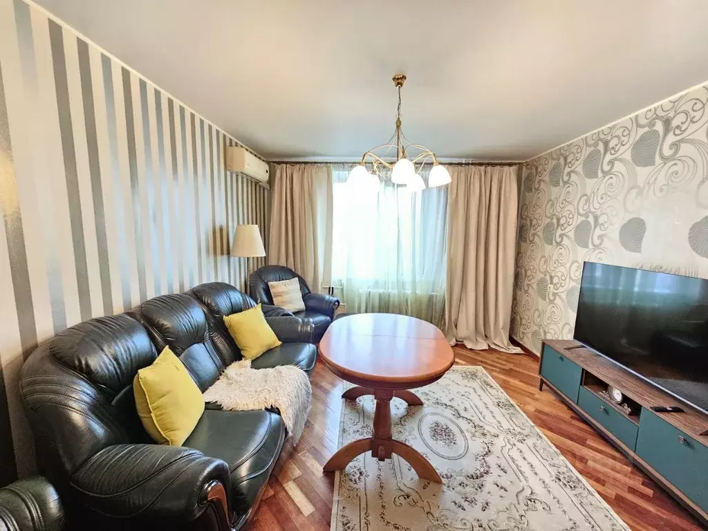 3-к кв. Башкортостан, Уфа ул. Георгия Мушникова, 17/4 (64.5 м) - Фото 1