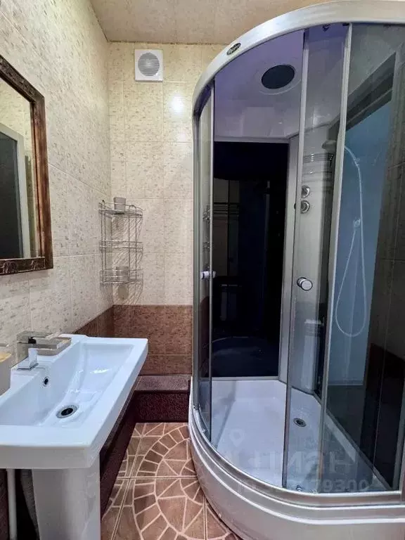 1-к кв. Астраханская область, Астрахань Боевая ул., 126к10 (45.0 м) - Фото 2