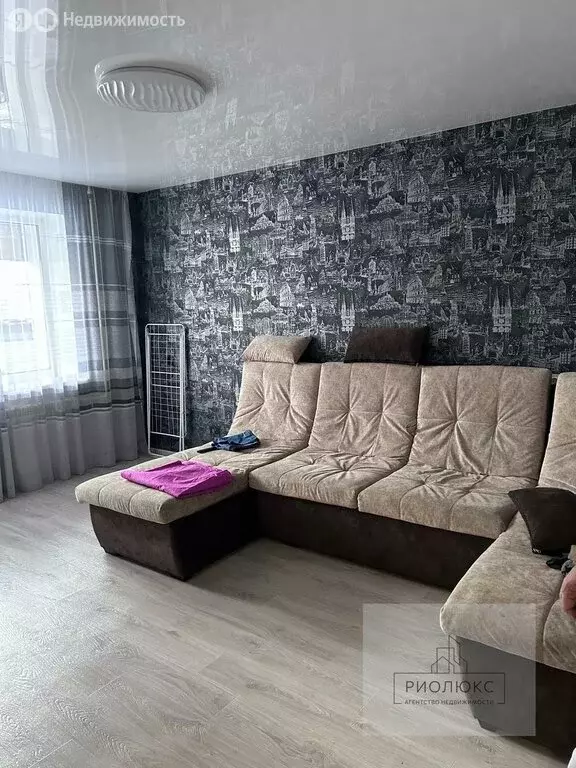 2-комнатная квартира: Сатка, микрорайон Западный, 13 (48.7 м) - Фото 1