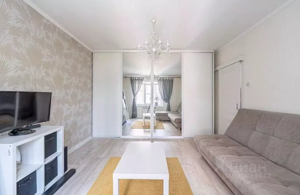 1-к кв. Татарстан, Казань Гвардейская ул., 58 (31.1 м) - Фото 2