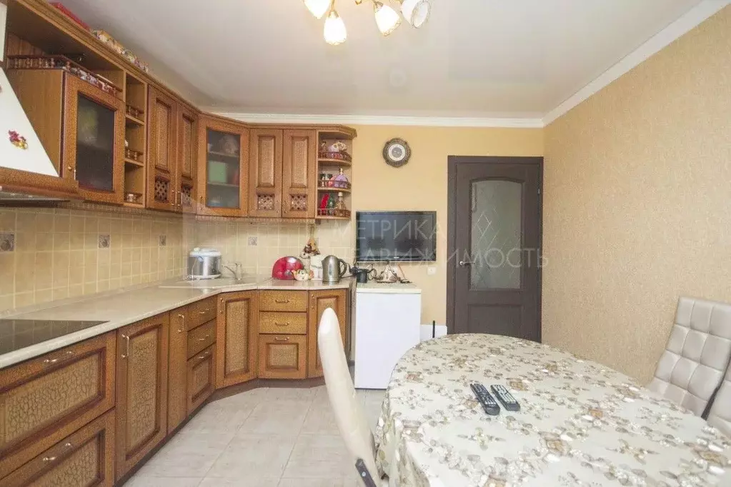 2-к кв. Тюменская область, Тюмень Широтная ул., 168 (66.0 м) - Фото 0