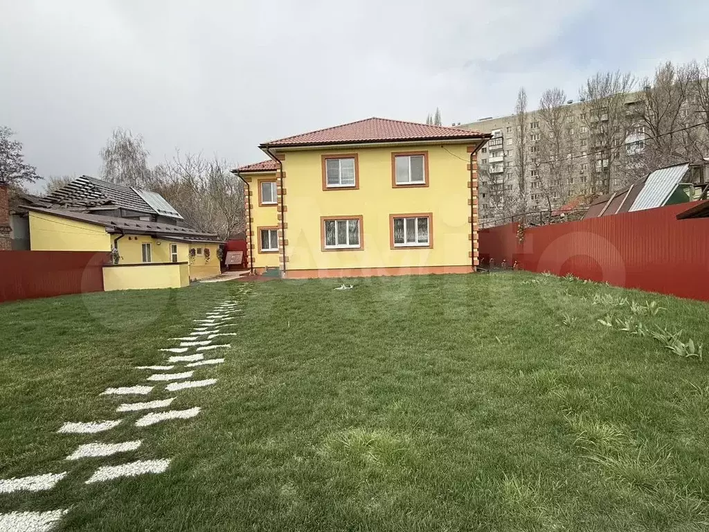 Дом 215 м на участке 8 сот. - Фото 0
