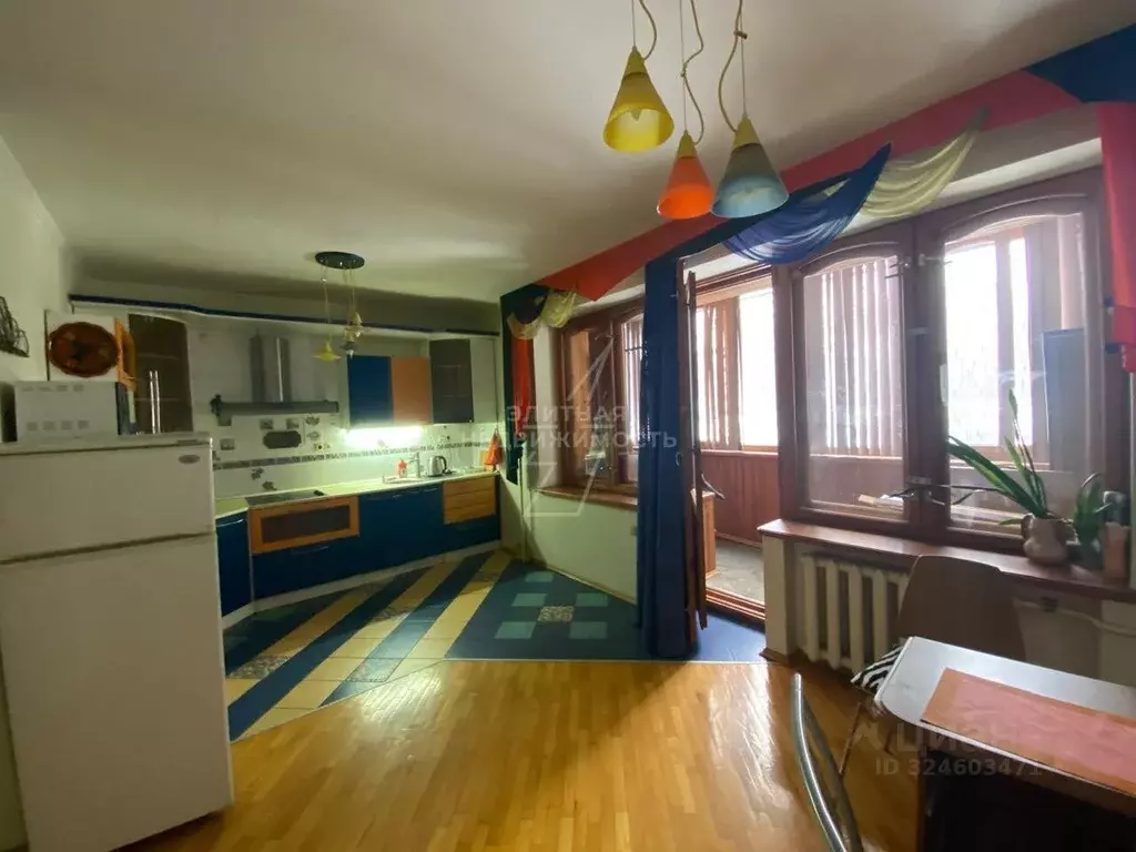 3-к кв. Татарстан, Казань ул. Сафиуллина, 26 (150.0 м) - Фото 1