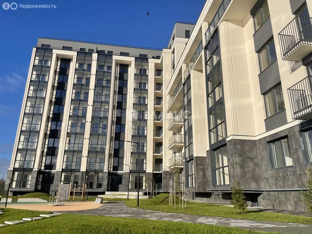 2-комнатная квартира: Калининград, улица Дубовая Аллея, 3Ак1 (79.6 м) - Фото 1