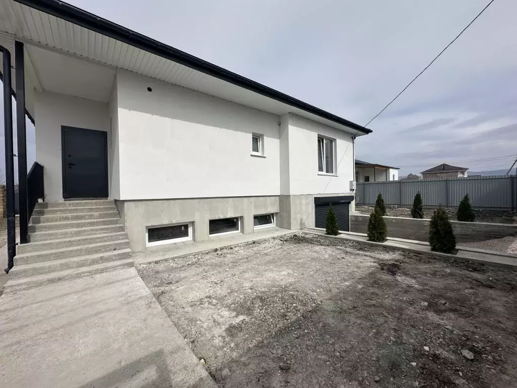 Дом в Крым, Симферопольский район, с. Доброе ул. Ароматная (200 м) - Фото 1