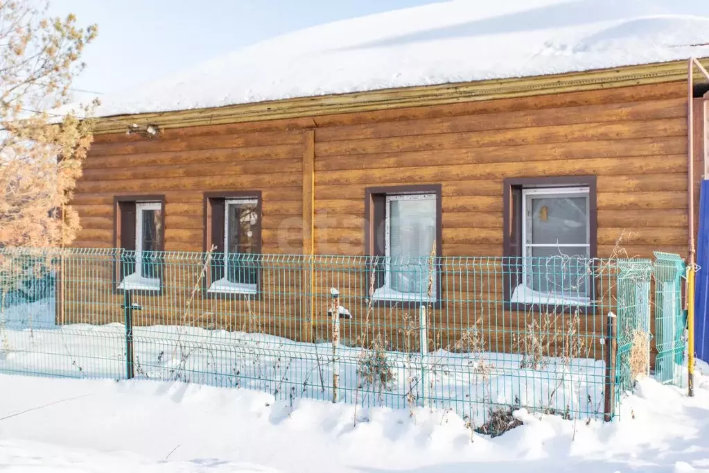 Дом в Тюменская область, Тобольск ул. Грабовского, 9 (42 м) - Фото 1