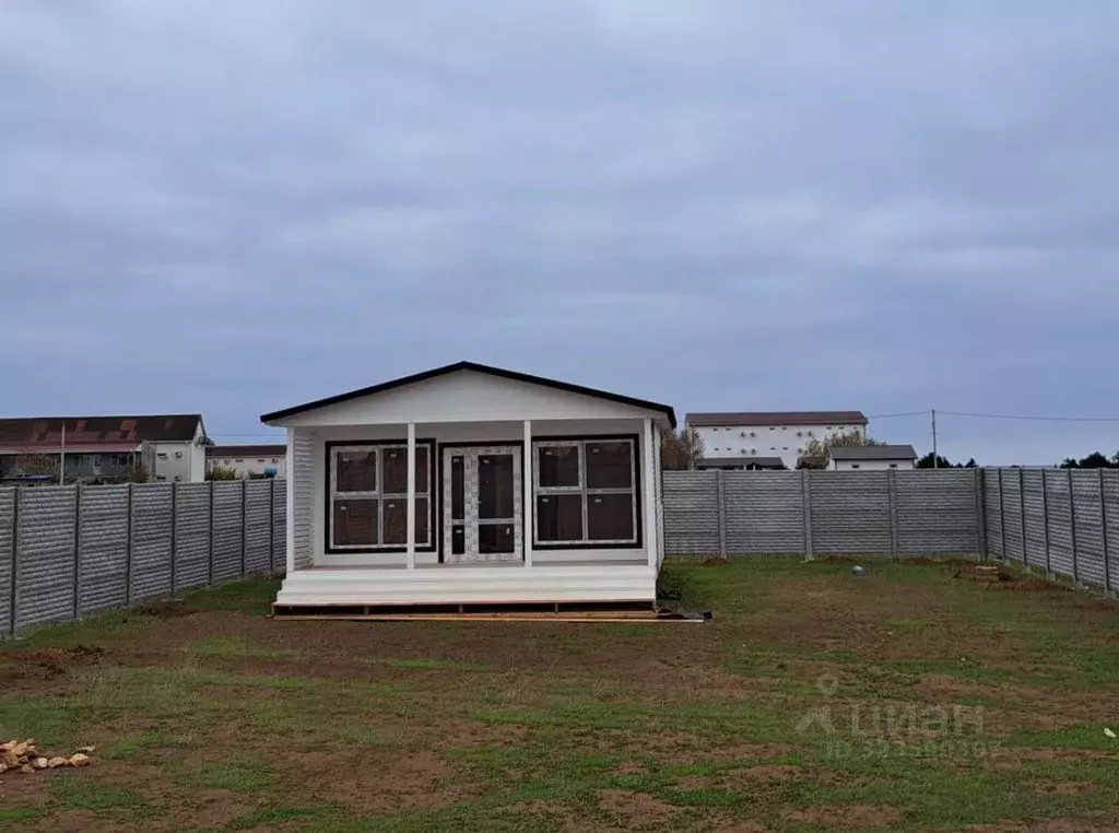 Дом в Крым, Сакский район, Молочненское с/пос, с. Витино  (64 м) - Фото 1