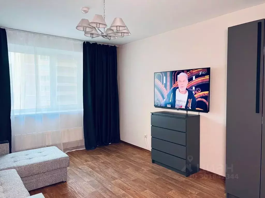 2-к кв. Санкт-Петербург ул. Оптиков, 35к1 (55.0 м) - Фото 1