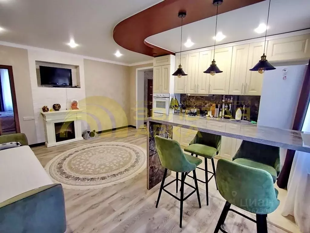 Дом в Краснодарский край, Абинский район, Холмское с/пос, пос. ... - Фото 1