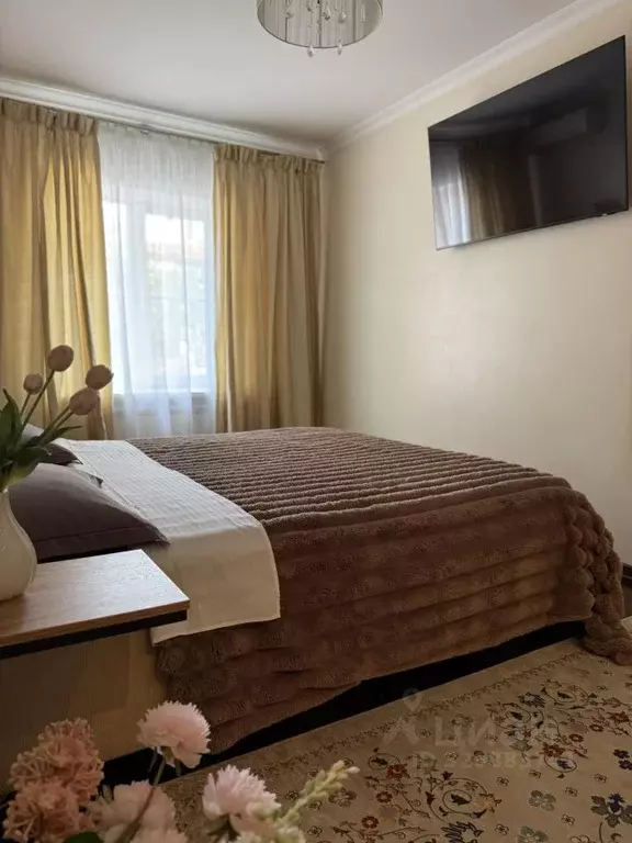 Дом в Ростовская область, Ростов-на-Дону Портовая ул., 158в (150 м) - Фото 1