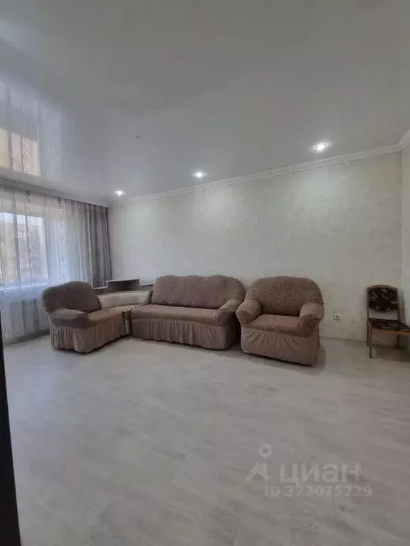 2-к кв. Хакасия, Черногорск ул. Калинина, 10 (57.0 м) - Фото 1