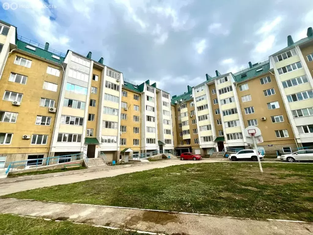 1-комнатная квартира: Салават, бульвар Салавата Юлаева, 87 (35.6 м) - Фото 0