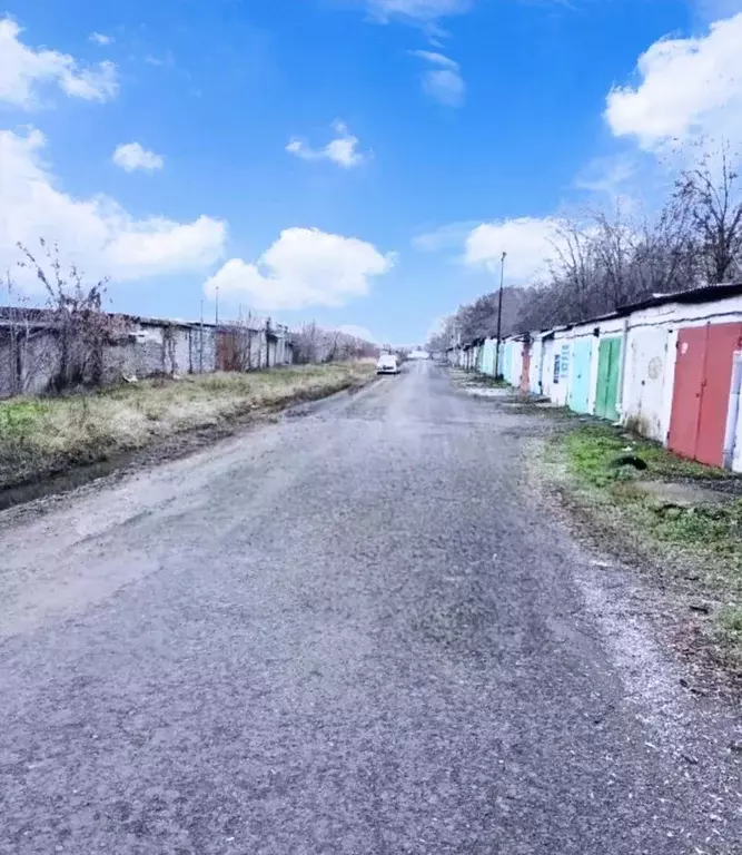 Гараж в Ростовская область, Ростов-на-Дону Дебальцевская ул., 14 (33 ... - Фото 1