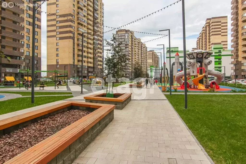 Квартира-студия: Тюмень, улица Тимофея Чаркова, 81 (27.6 м) - Фото 1