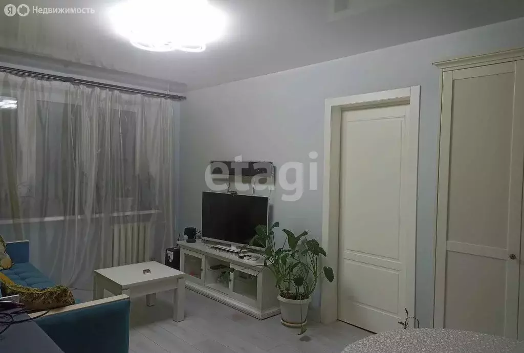 3-комнатная квартира: Самара, улица Челюскинцев, 10 (55.2 м) - Фото 1