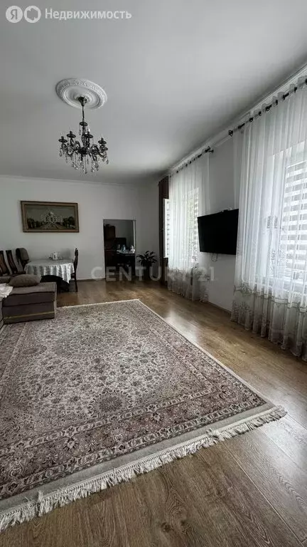 Дом в посёлок городского типа Ленинкент, улица Коркмасова, 12 (400 м) - Фото 0