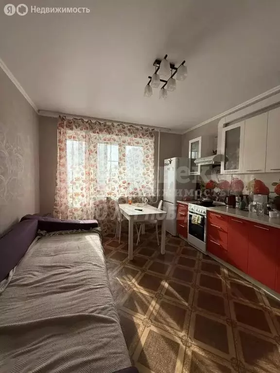 1-комнатная квартира: Тюмень, улица Монтажников, 45 (49 м) - Фото 1