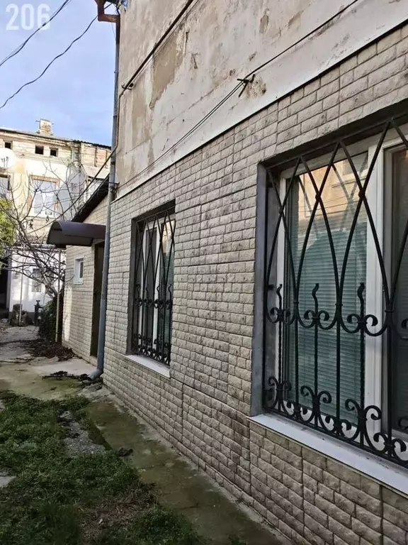 2-к кв. Крым, Феодосия ул. Красноармейская, 3 (40.0 м) - Фото 2