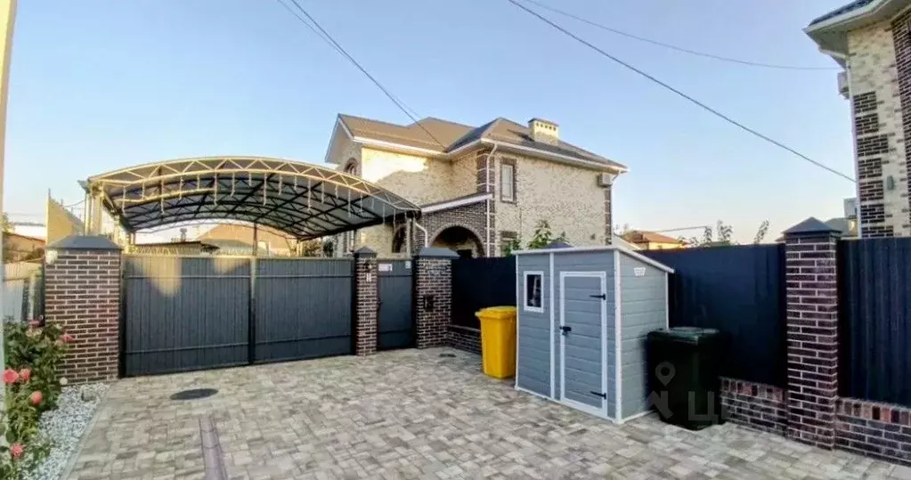 Дом в Адыгея, Тахтамукайский район, Старобжегокайское с/пос, Новая ... - Фото 1