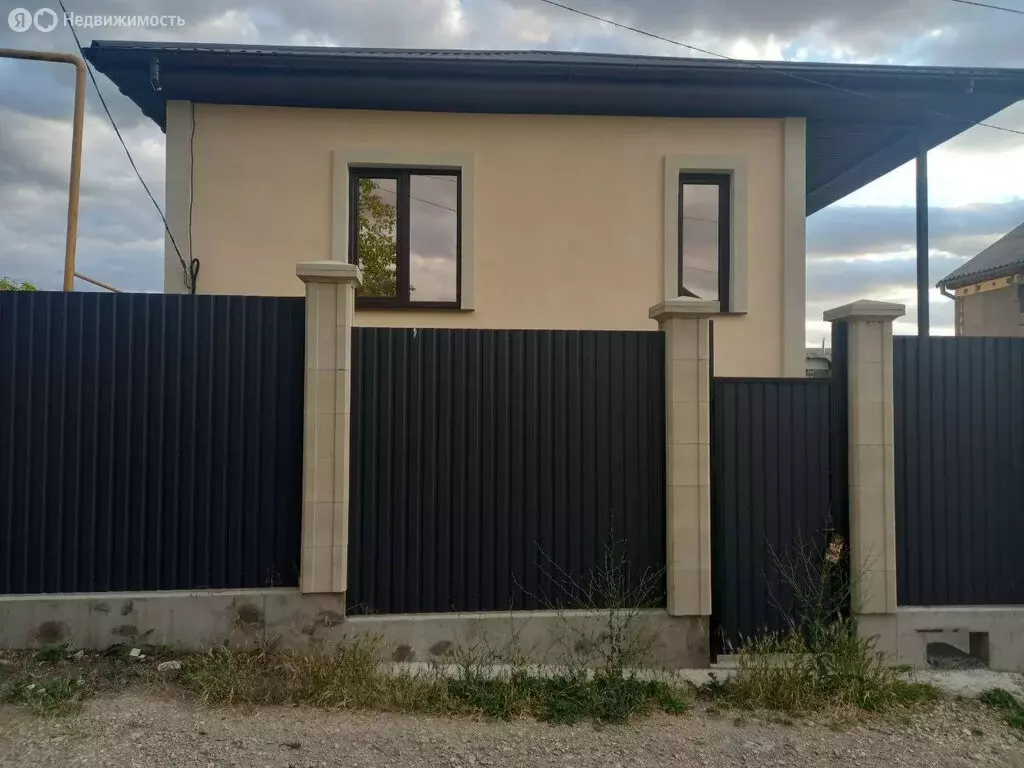Дом в Симферополь, 22-я улица Коллективных Садов (130 м) - Фото 0
