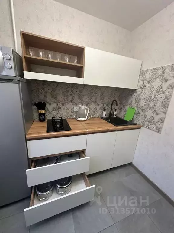 1-к кв. Московская область, Черноголовка проезд Строителей, 8 (32.0 м) - Фото 1