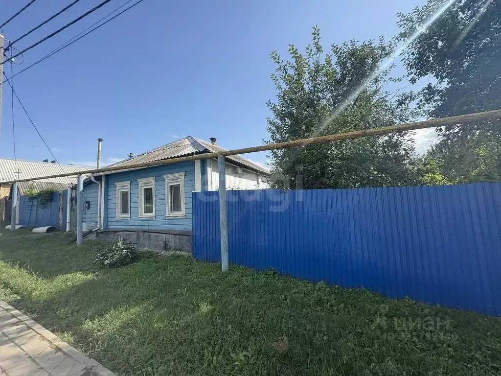 Дом в Белгородская область, Корочанский район, Бехтеевское с/пос, с. ... - Фото 1