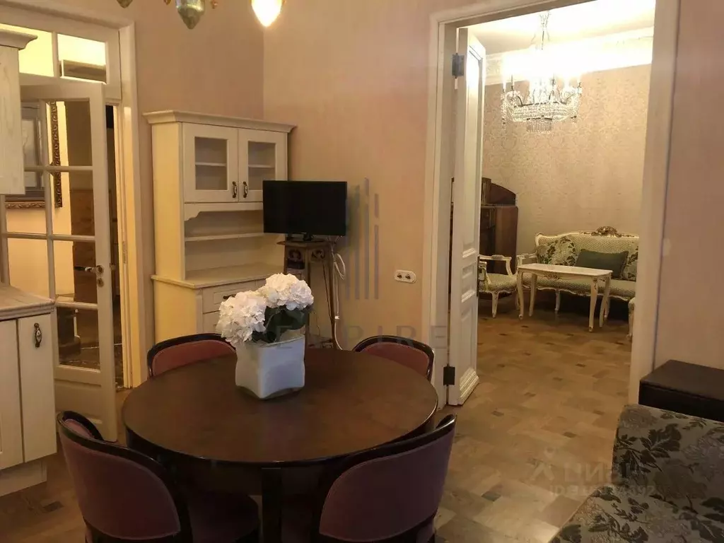 3-к кв. Москва Малая Бронная ул., 10С1 (94.0 м) - Фото 1