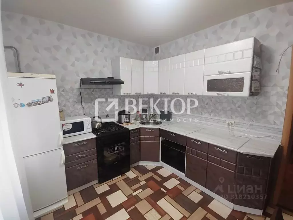 4-к кв. Ивановская область, Иваново Дюковская ул., 21 (94.0 м) - Фото 0