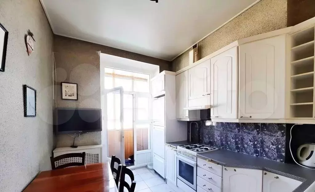 2-к. квартира, 58 м, 8/8 эт. - Фото 0