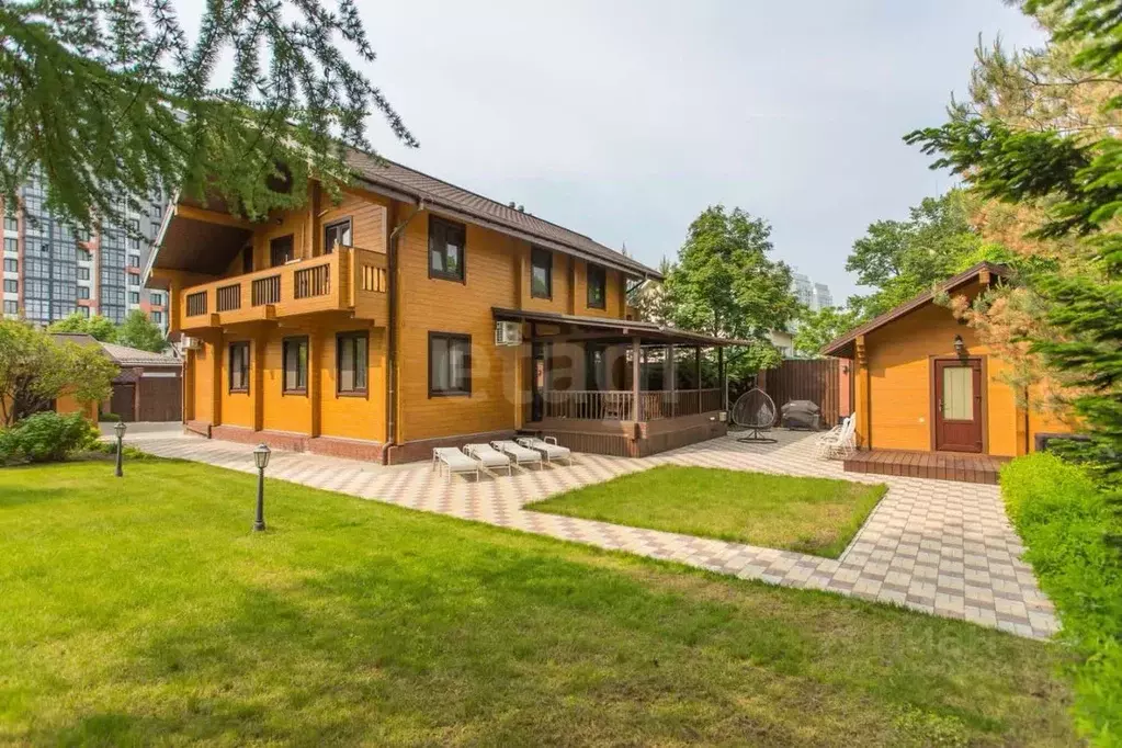 Дом в Приморский край, Владивосток ул. Четвертая, 9Б (263 м) - Фото 1