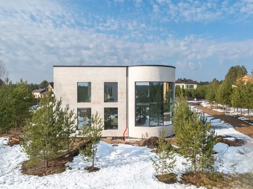 Коттедж в Ленинградская область, Выборгский район, Первомайское с/пос, ... - Фото 0